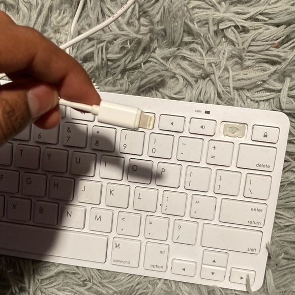 Key board - Picture 3 of 3